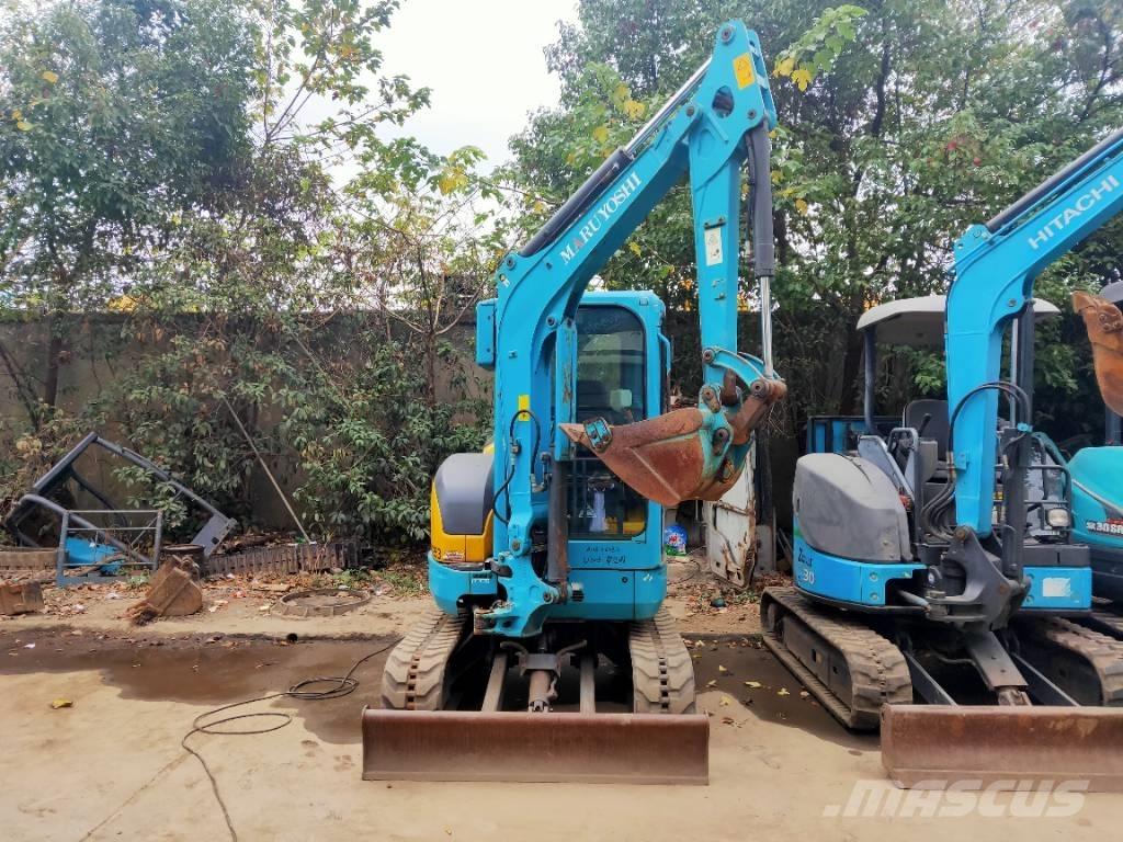 Kubota U30 小型挖掘机