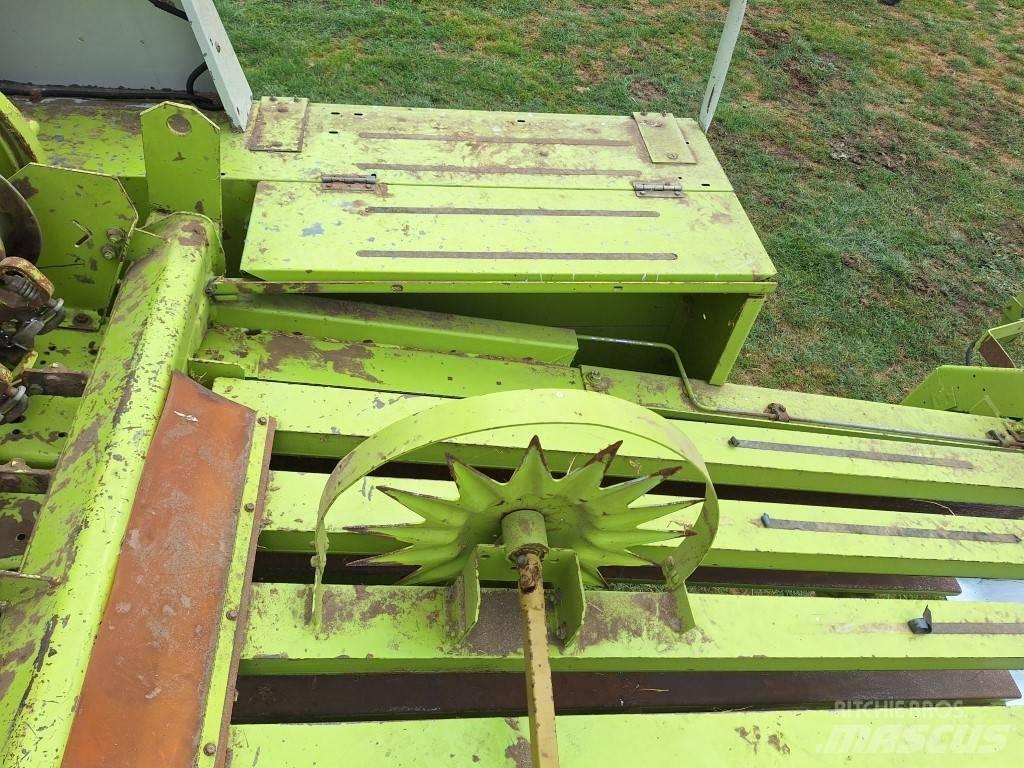 CLAAS Quadrant 1200 方捆打捆机
