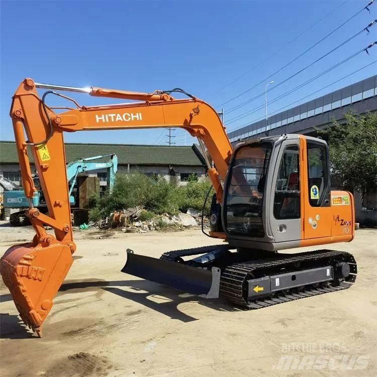 Hitachi ZX 70 小型挖掘机