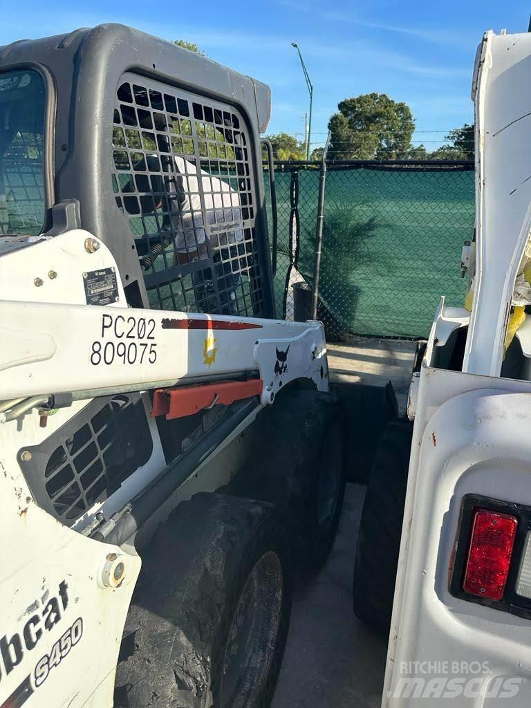 Bobcat S 450 滑移装载机