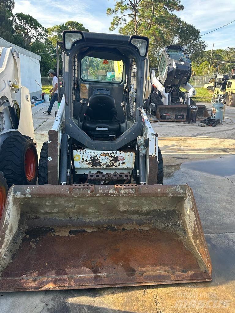 Bobcat S 450 滑移装载机
