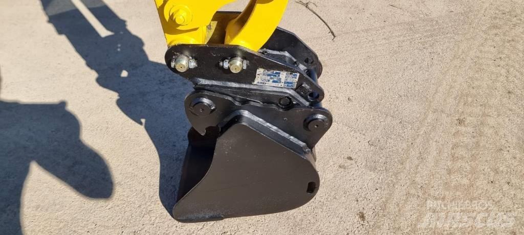 Yanmar SV 16 小型挖掘机