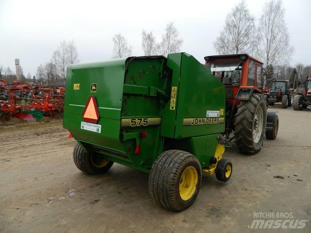John Deere 575 圆捆打捆机