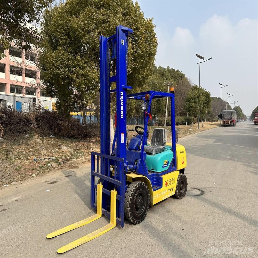 Komatsu FD30-14 柴油叉车