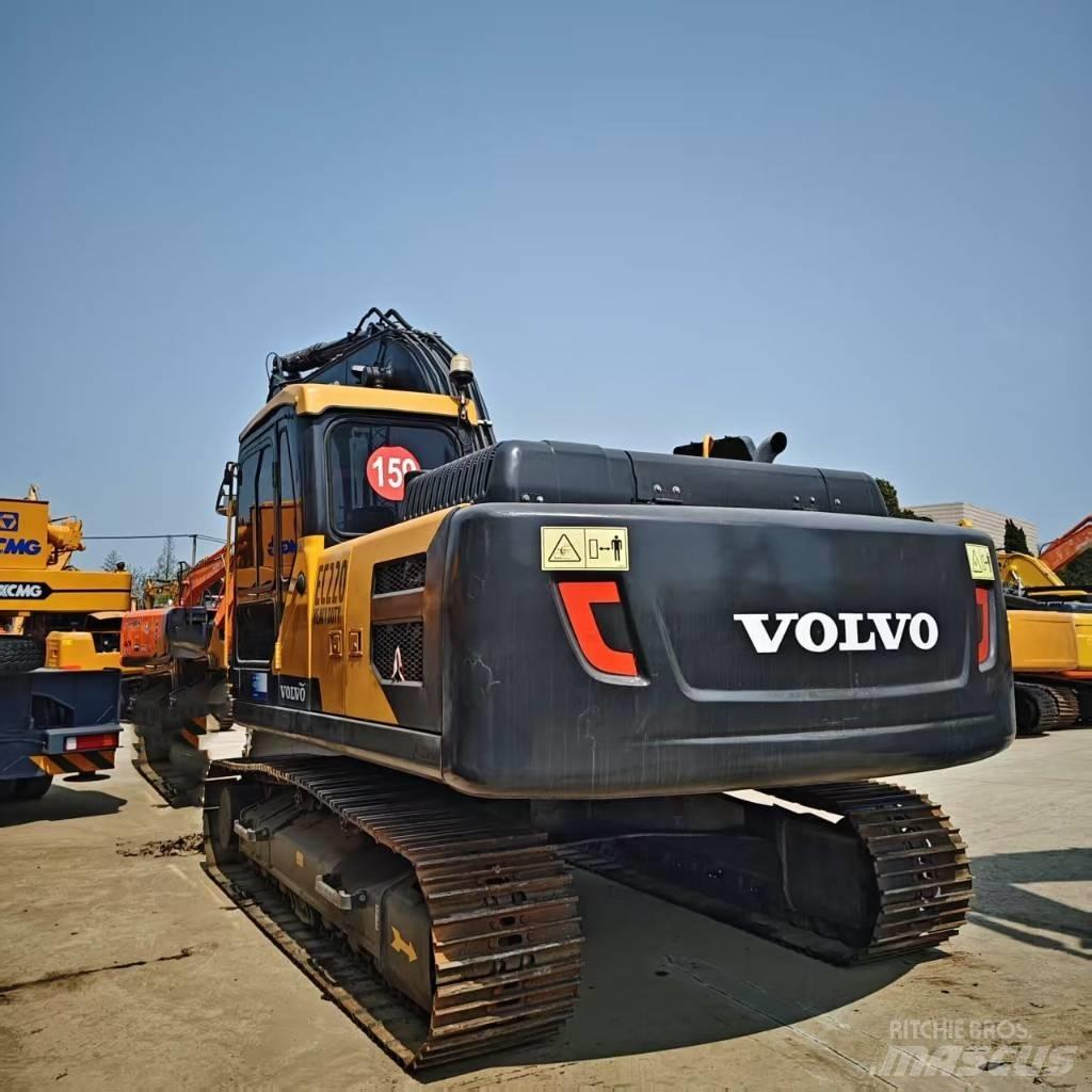 Volvo EC 220 履带挖掘机