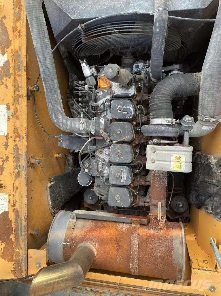 Hyundai 210W-9 轮式挖掘机