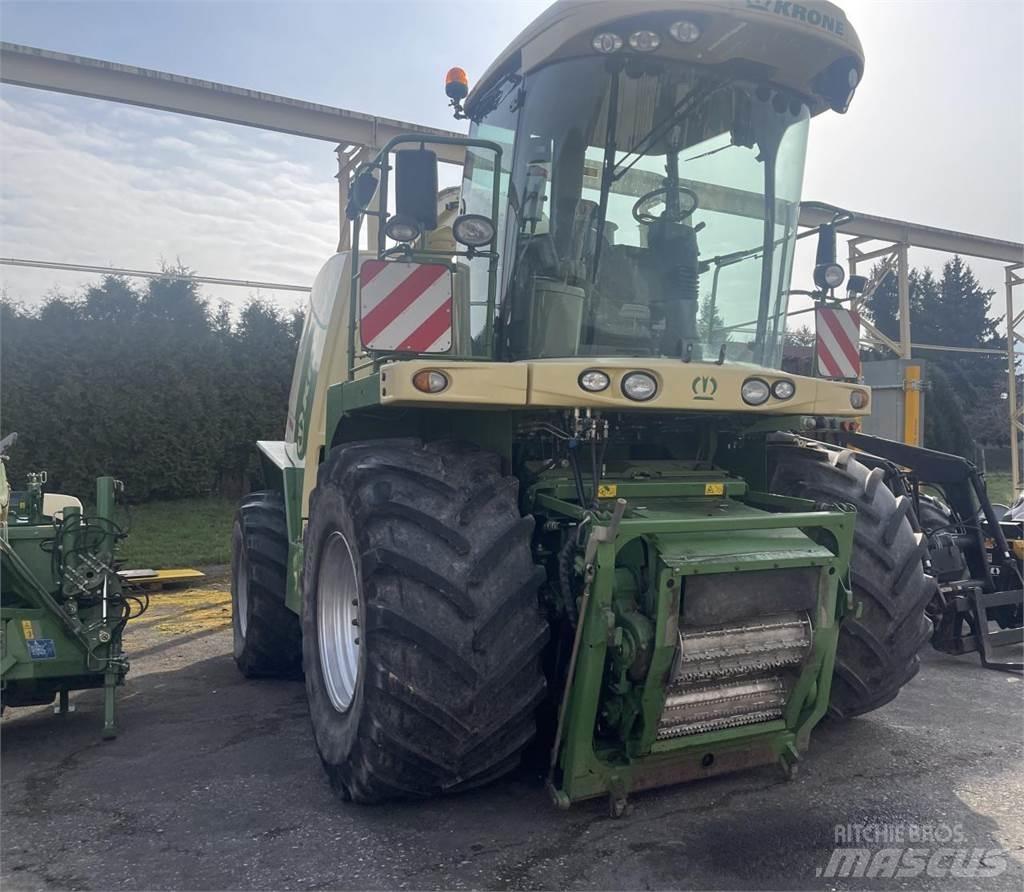 Krone BIG X 700 自走式青贮饲料收割机