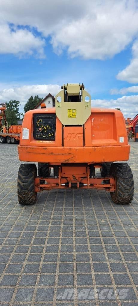 JLG 600AJ 曲臂高空工作平台