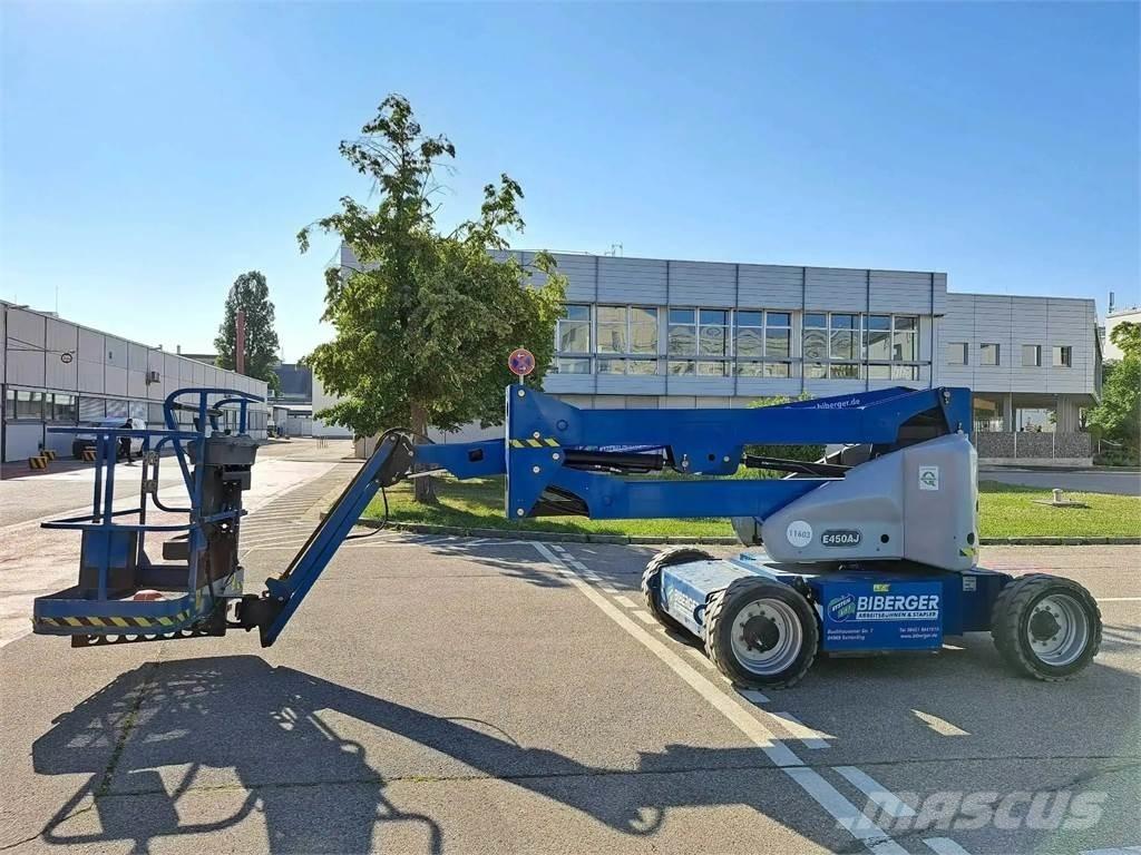 JLG E450AJ 曲臂高空工作平台