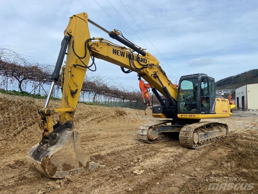 New Holland E245 履带挖掘机