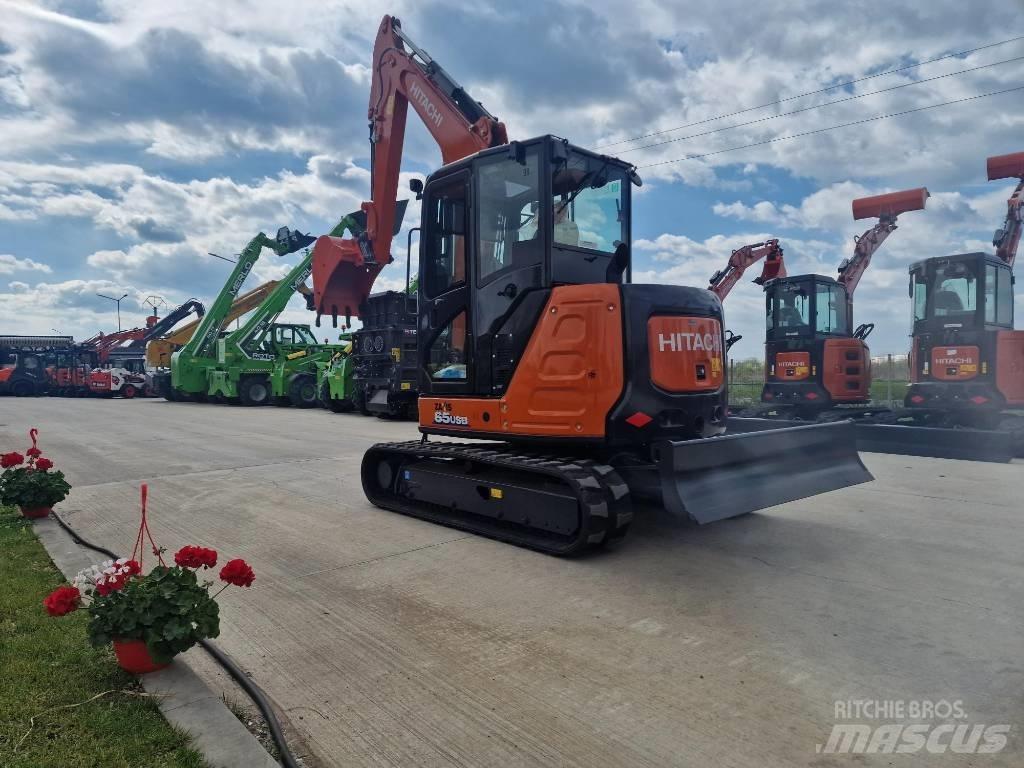 Hitachi ZX65USB-6 小型挖掘机