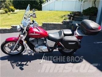 Honda VT1100 工作船/驳船