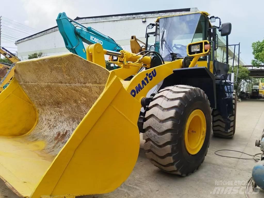 Komatsu WA 380-6 轮式装载机