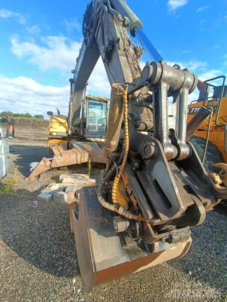 Volvo EW 140 轮式挖掘机