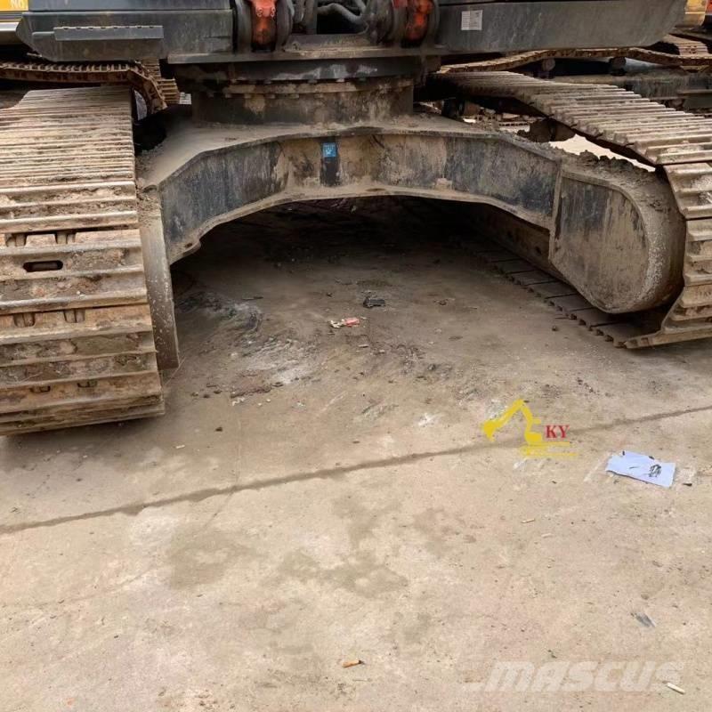 Hitachi 350 履带挖掘机