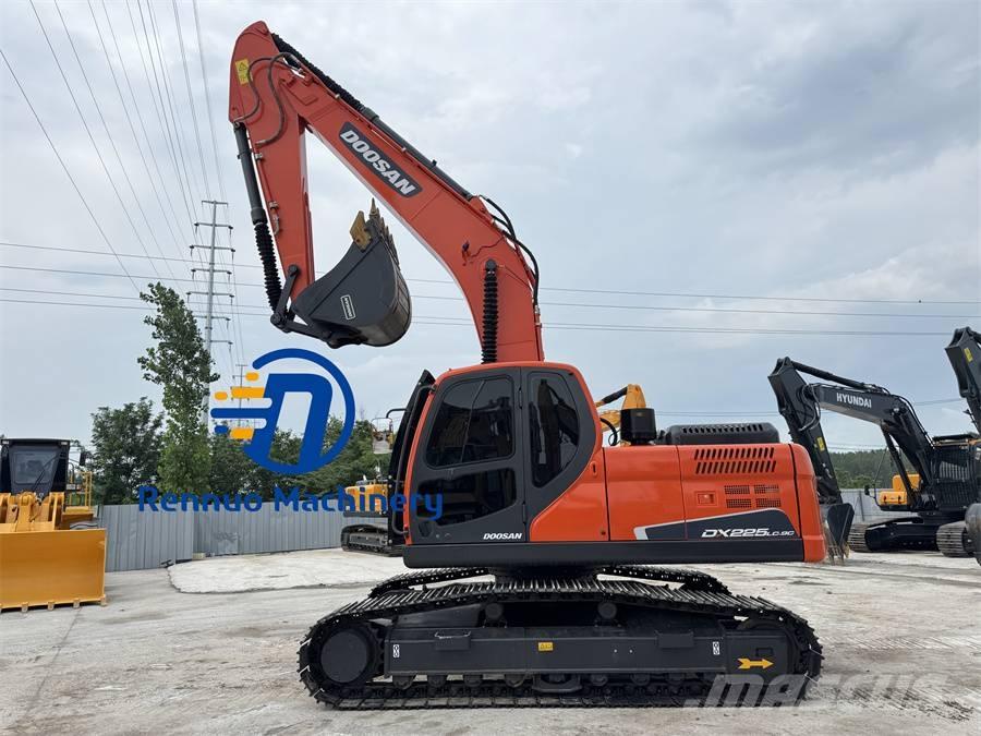 Doosan DX 225 LC-9C 履带挖掘机