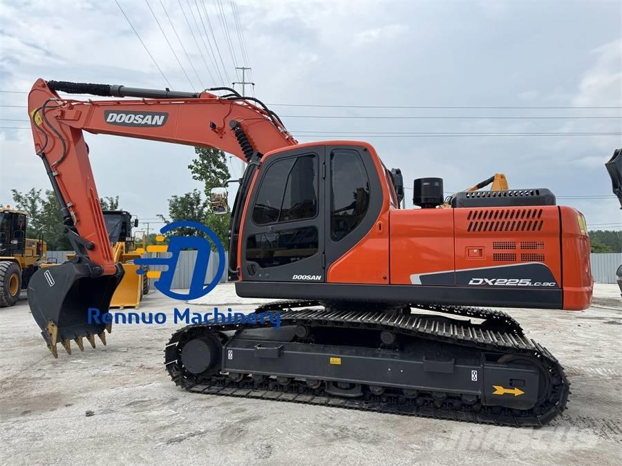 Doosan DX 225 LC-9C 履带挖掘机