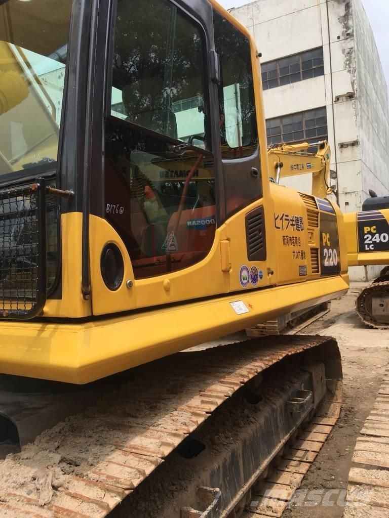 Komatsu pc220-8 履带挖掘机