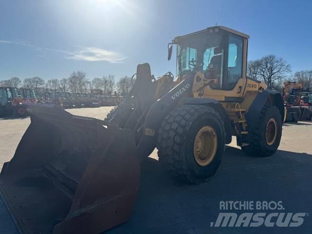 Volvo L 90 F 轮式装载机