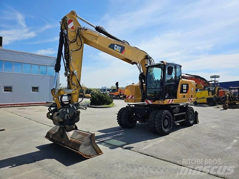 CAT M 318 F 轮式挖掘机