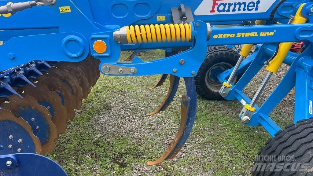 Farmet Triton 300 P 凿犁