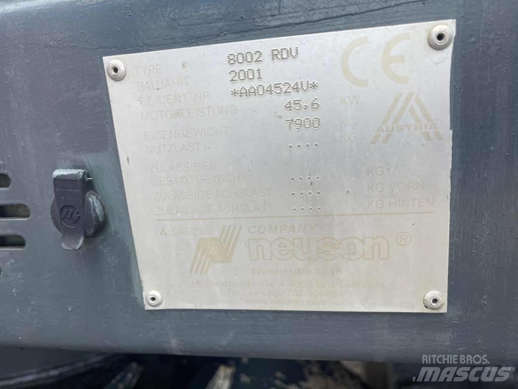 Neuson 8002 RDU 履带挖掘机
