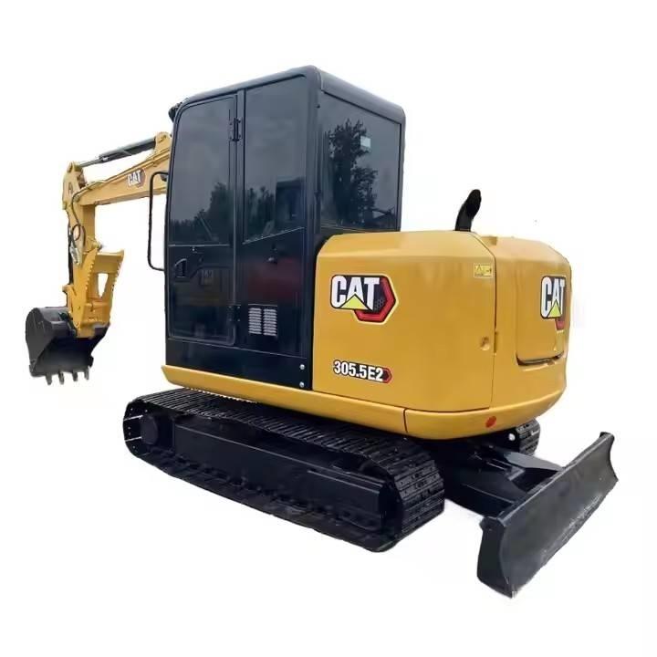 CAT 305.5 E2 小型挖掘机