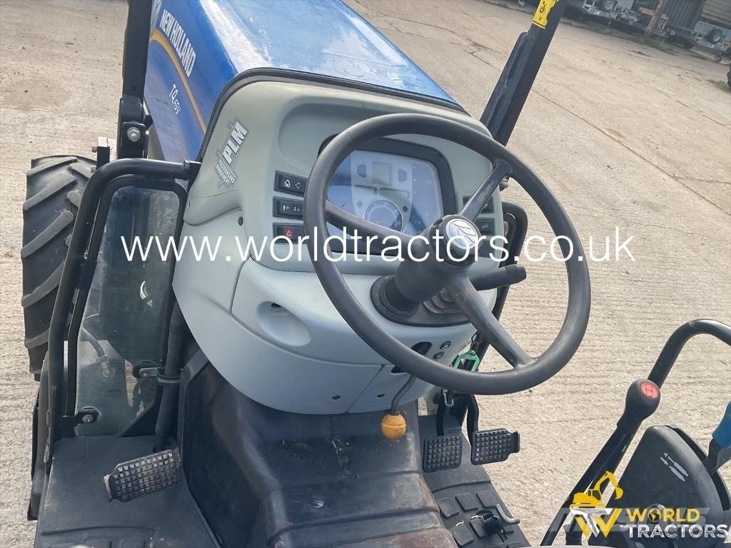 New Holland T 4.65 V 拖拉机/农用车