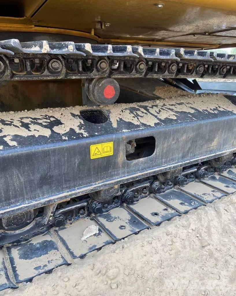 CAT 307 履带挖掘机