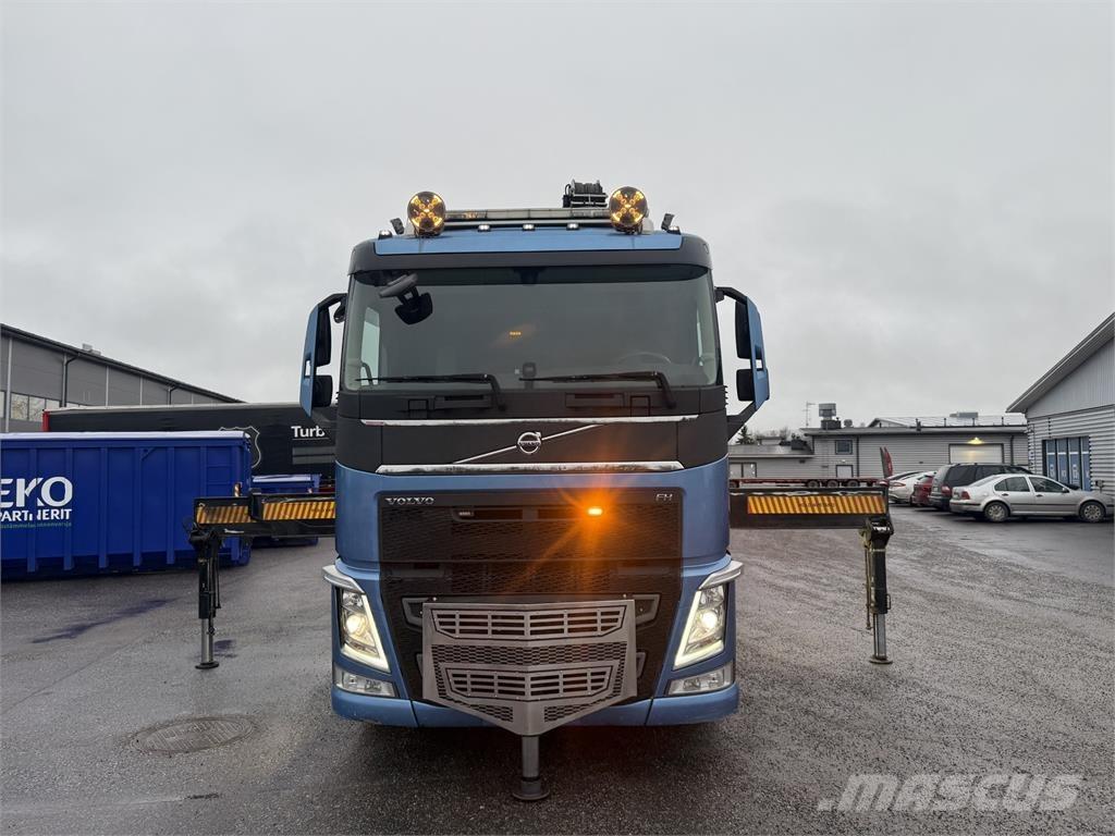 Volvo FH540 8X4 起重车