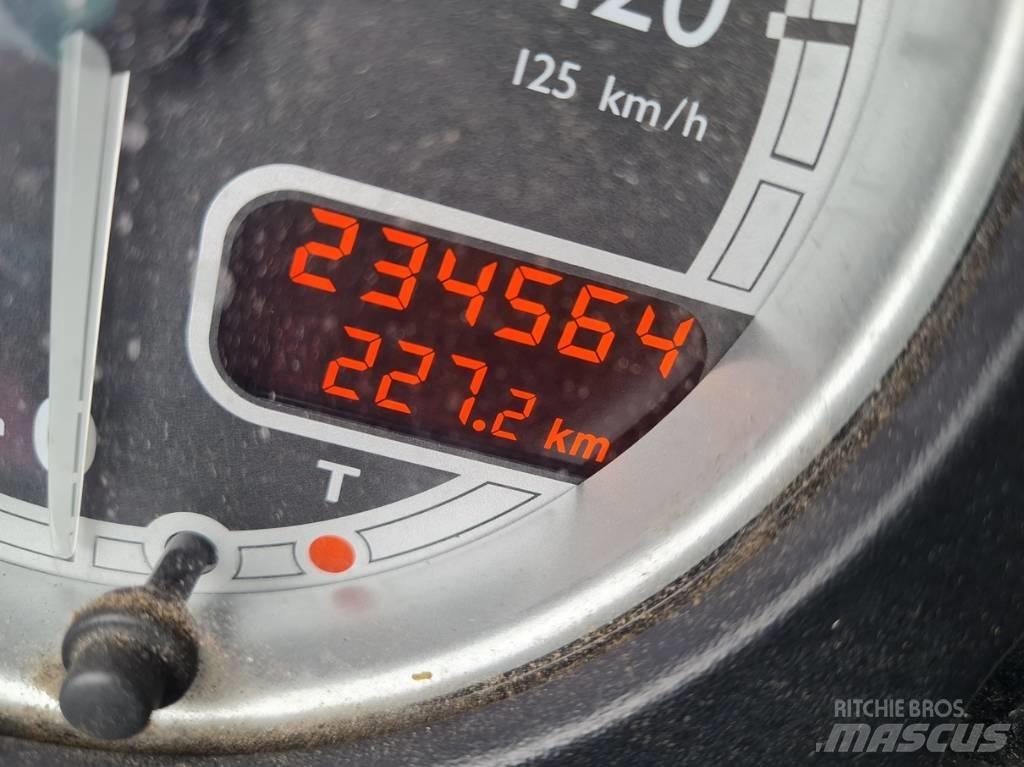 DAF LF 45.180 5.3m 篷布货车