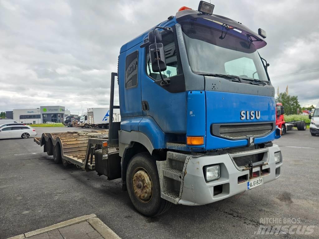 Sisu E12 8x2 林业运输车