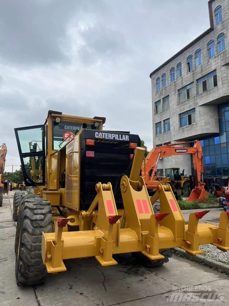 CAT 140 H 平地机/推土机