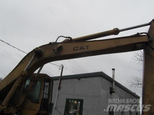 CAT 235 B 履带挖掘机
