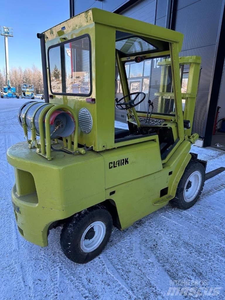 Clark C500Y-55 天然气叉车