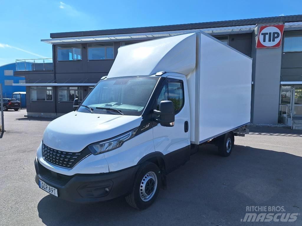 Iveco Daily 大型面包车