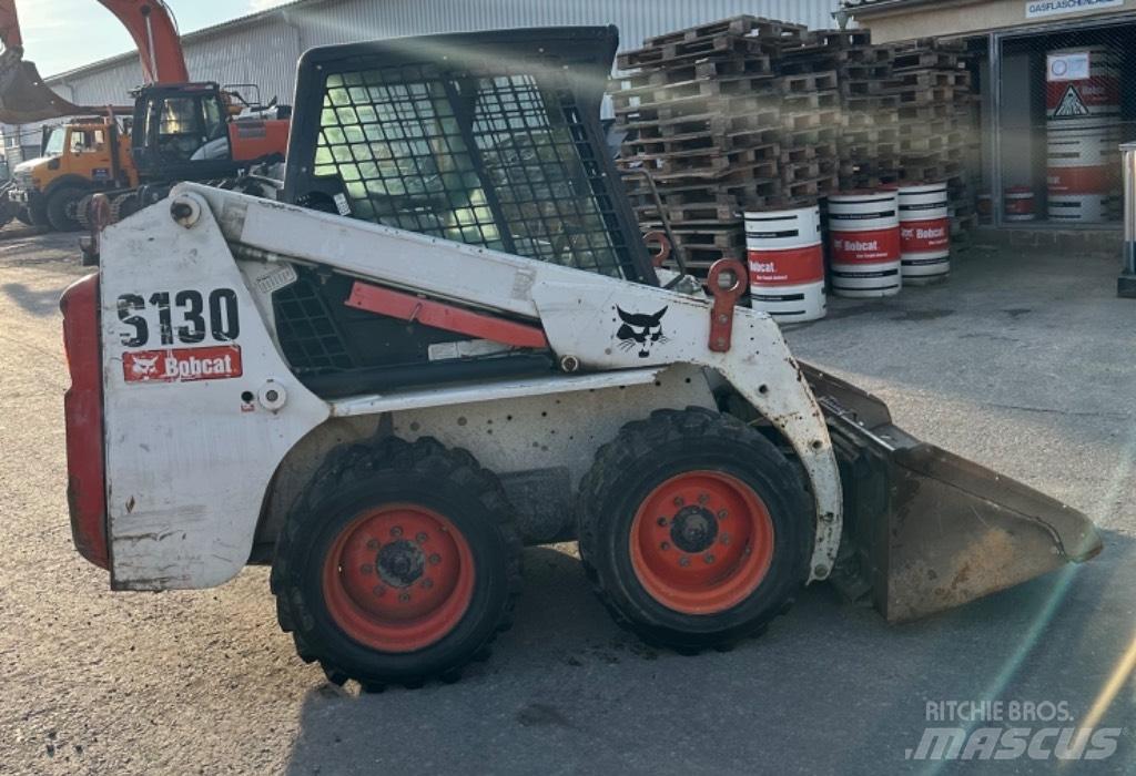 Bobcat S 130 滑移装载机