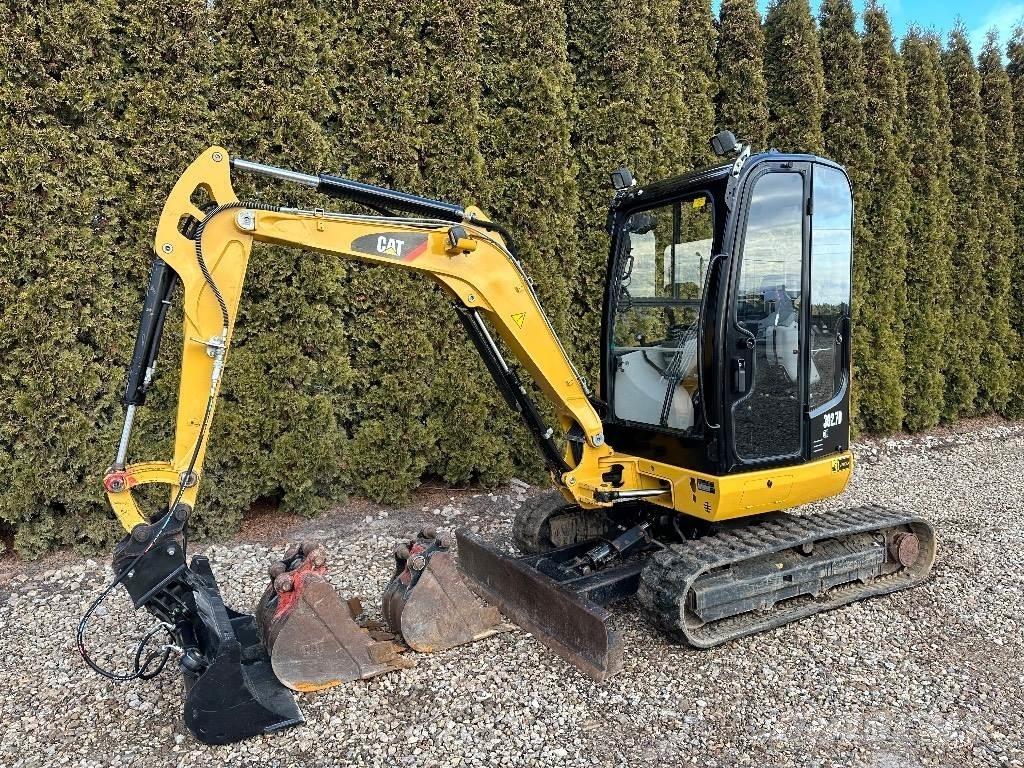 CAT 302.7D CR 小型挖掘机