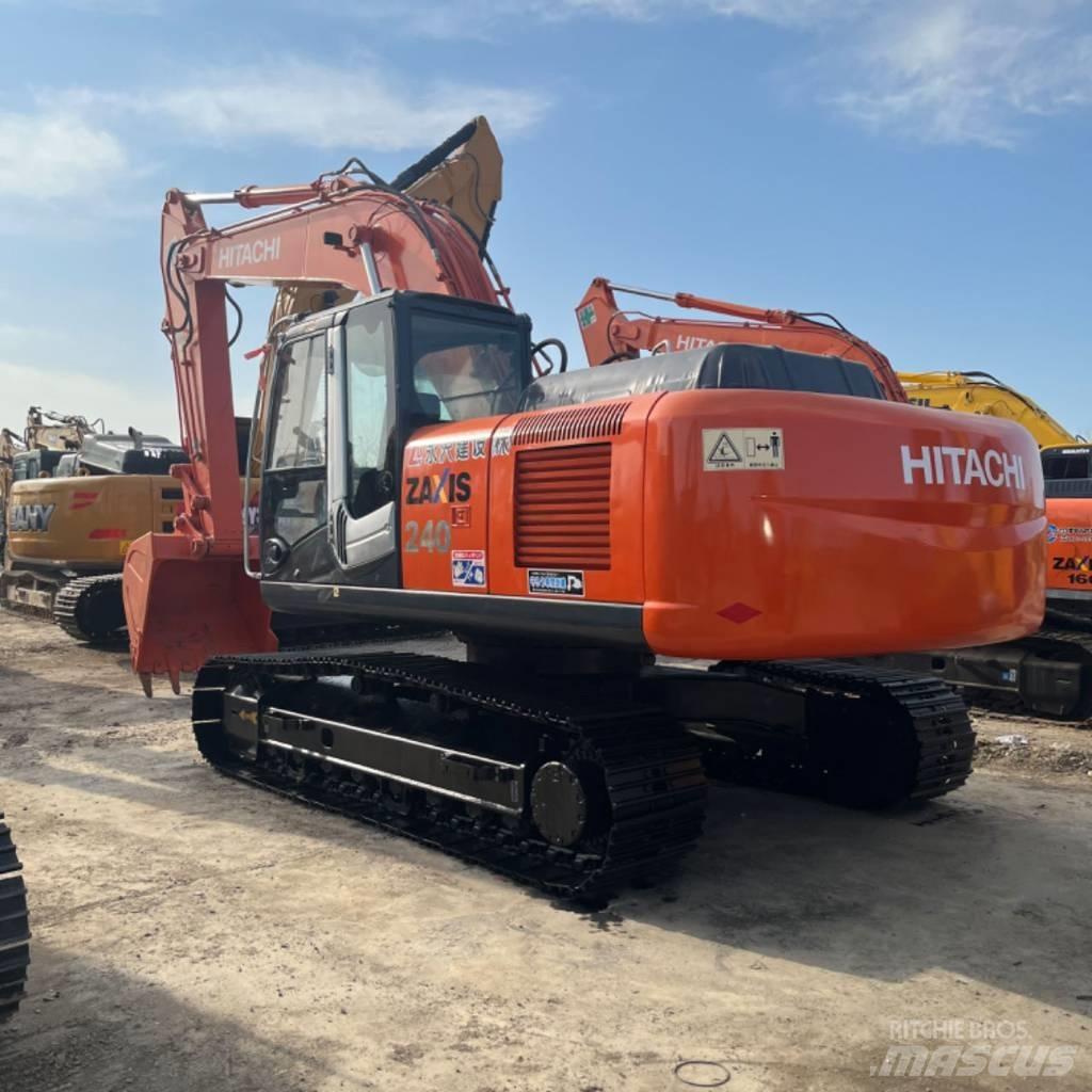 Hitachi ZX 240 履带挖掘机