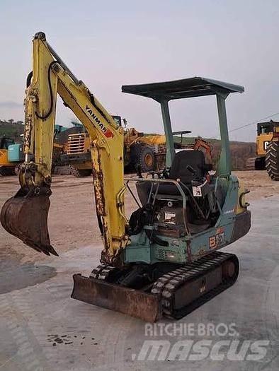 Yanmar B17 小型挖掘机