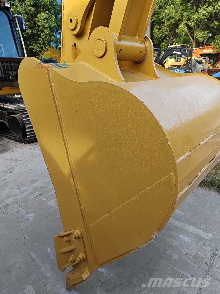 CAT 320D2L 履带挖掘机