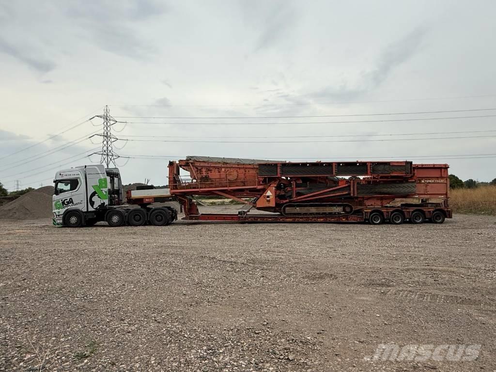 Terex Finlay 694 移动式筛分机