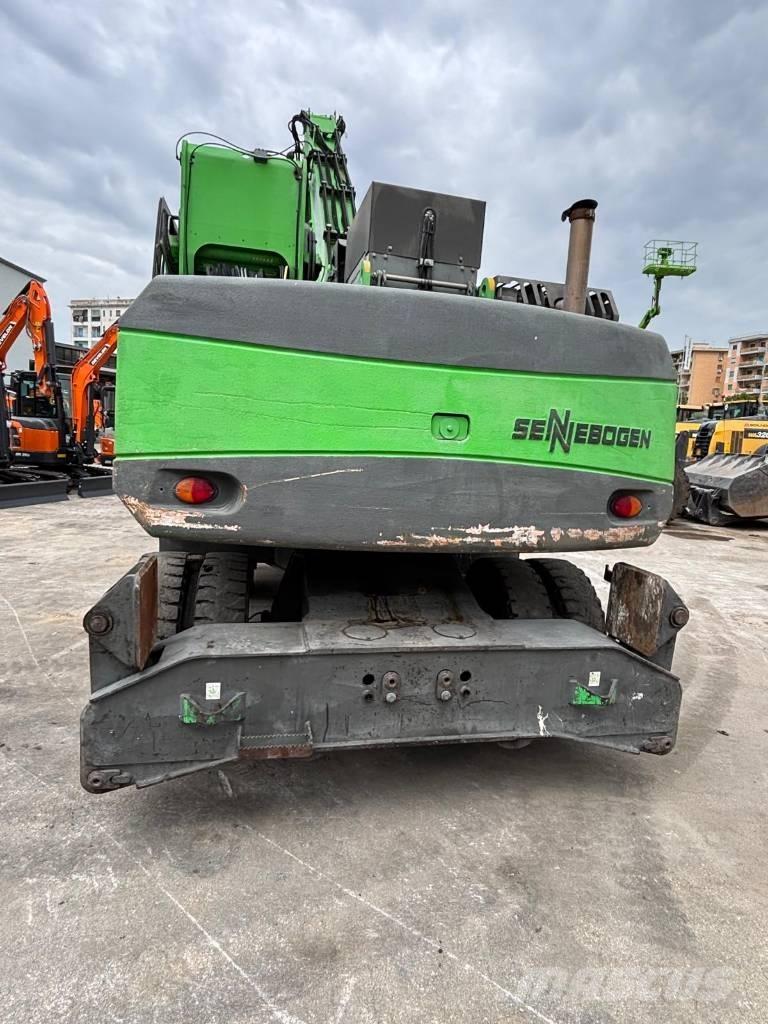 Sennebogen 821 M 工业挖掘机