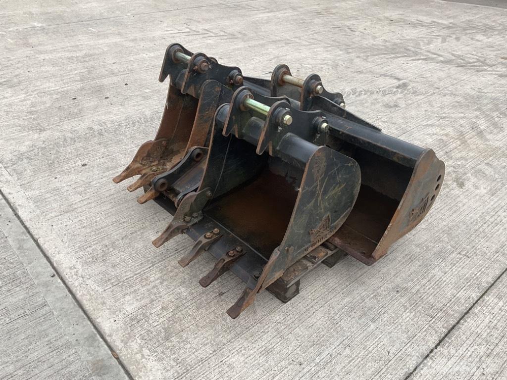 Rhinox Buckets 小型挖掘机