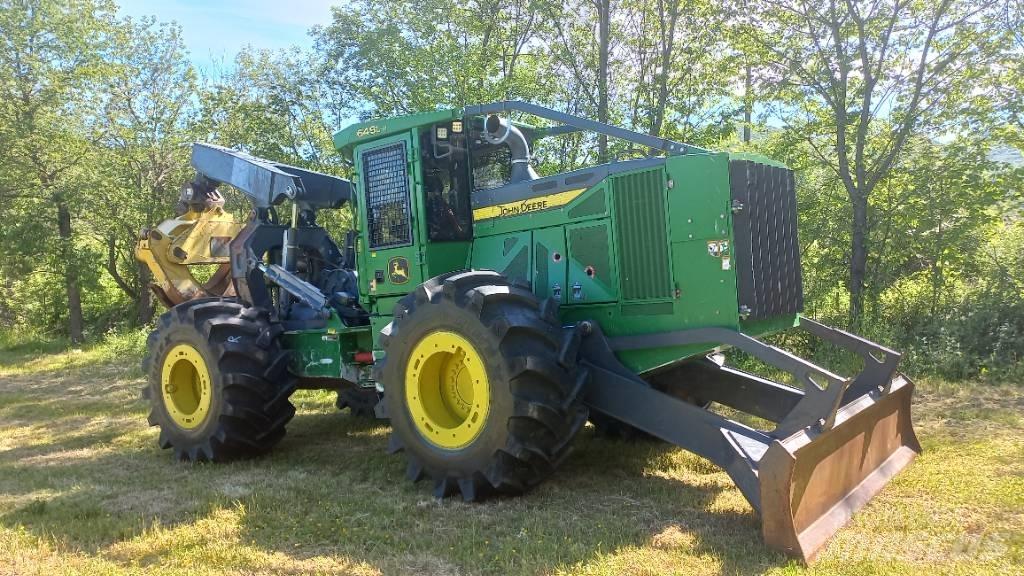 John Deere 648 L-II 粉碎机