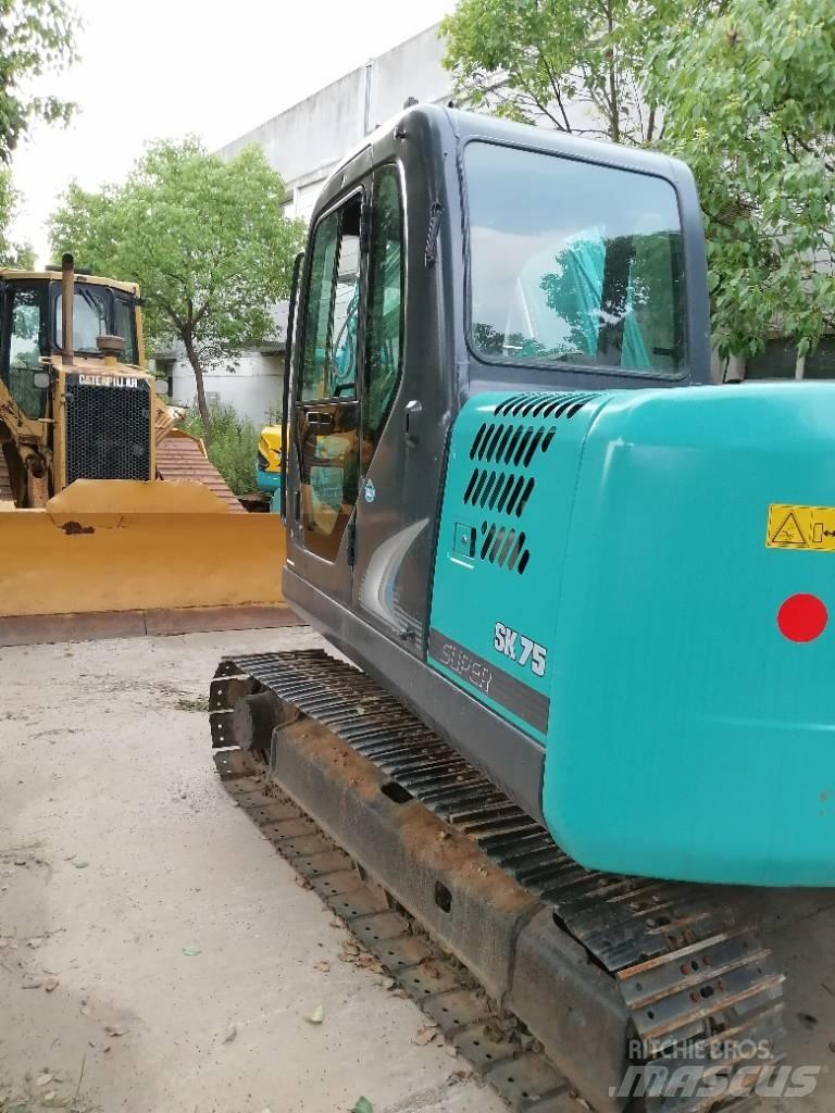 Kobelco SK 75 履带挖掘机