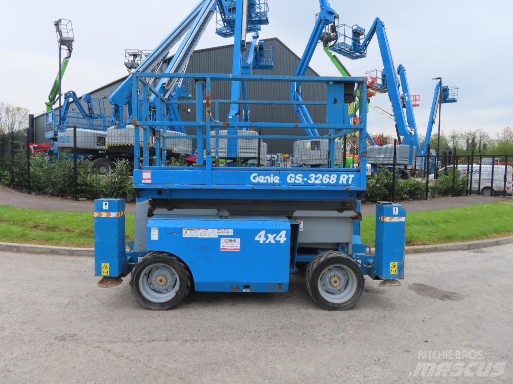Genie GS 3268 RT 剪叉式升降机