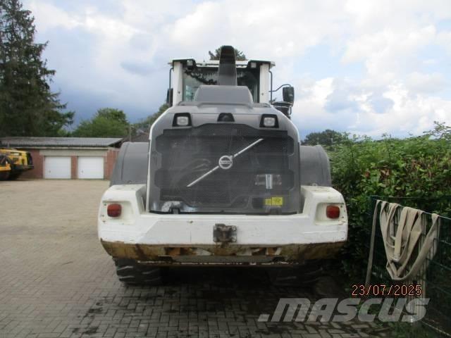 Volvo L 120 H 轮式装载机