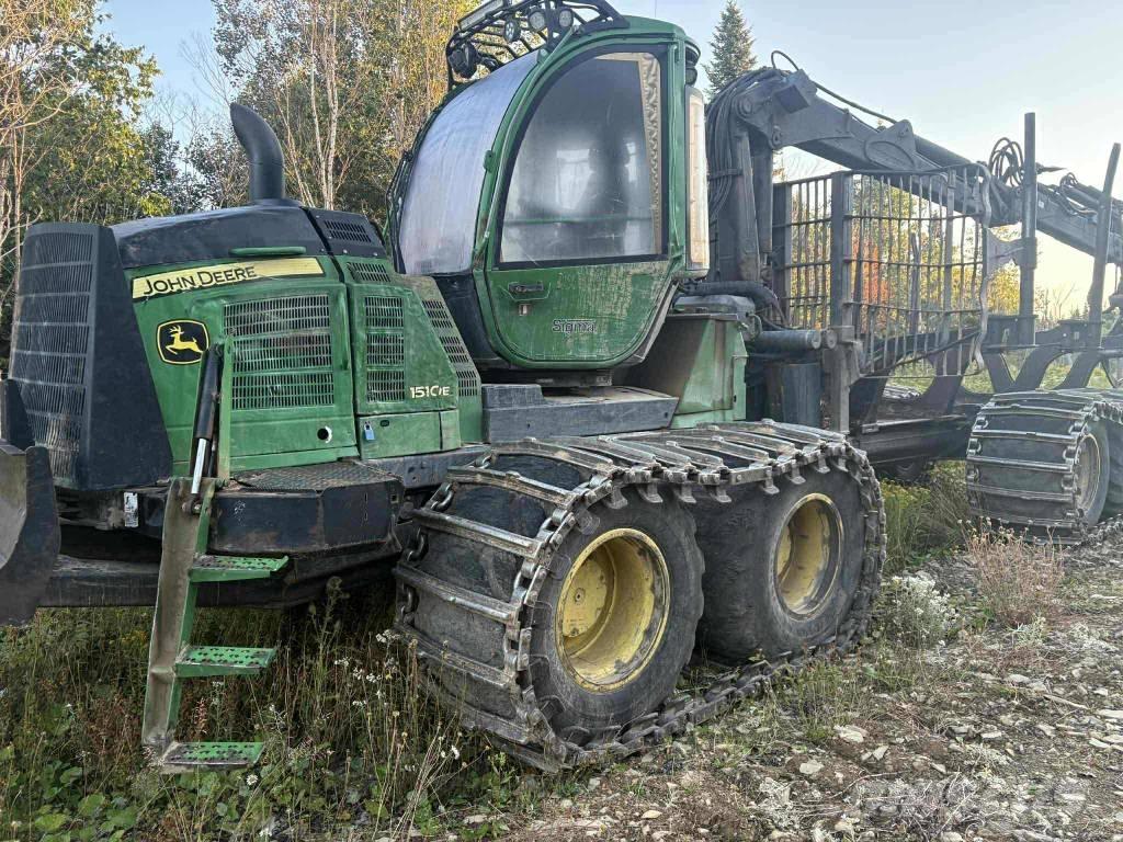 John Deere 1510 E 集运机