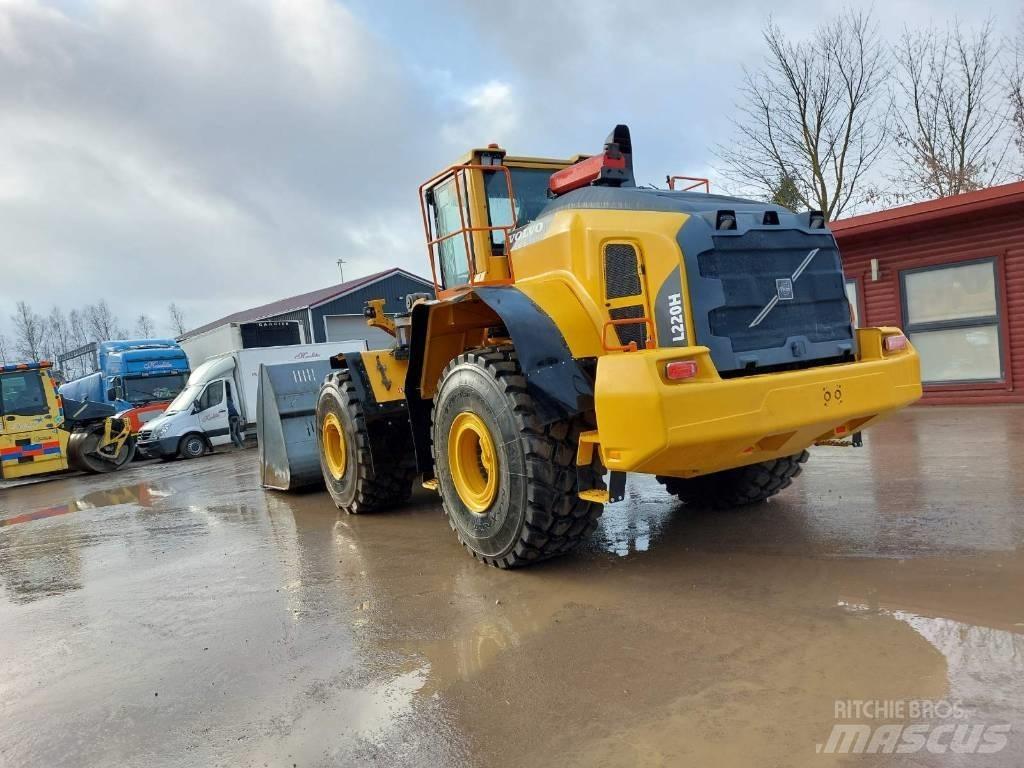 Volvo L 220 H 轮式装载机